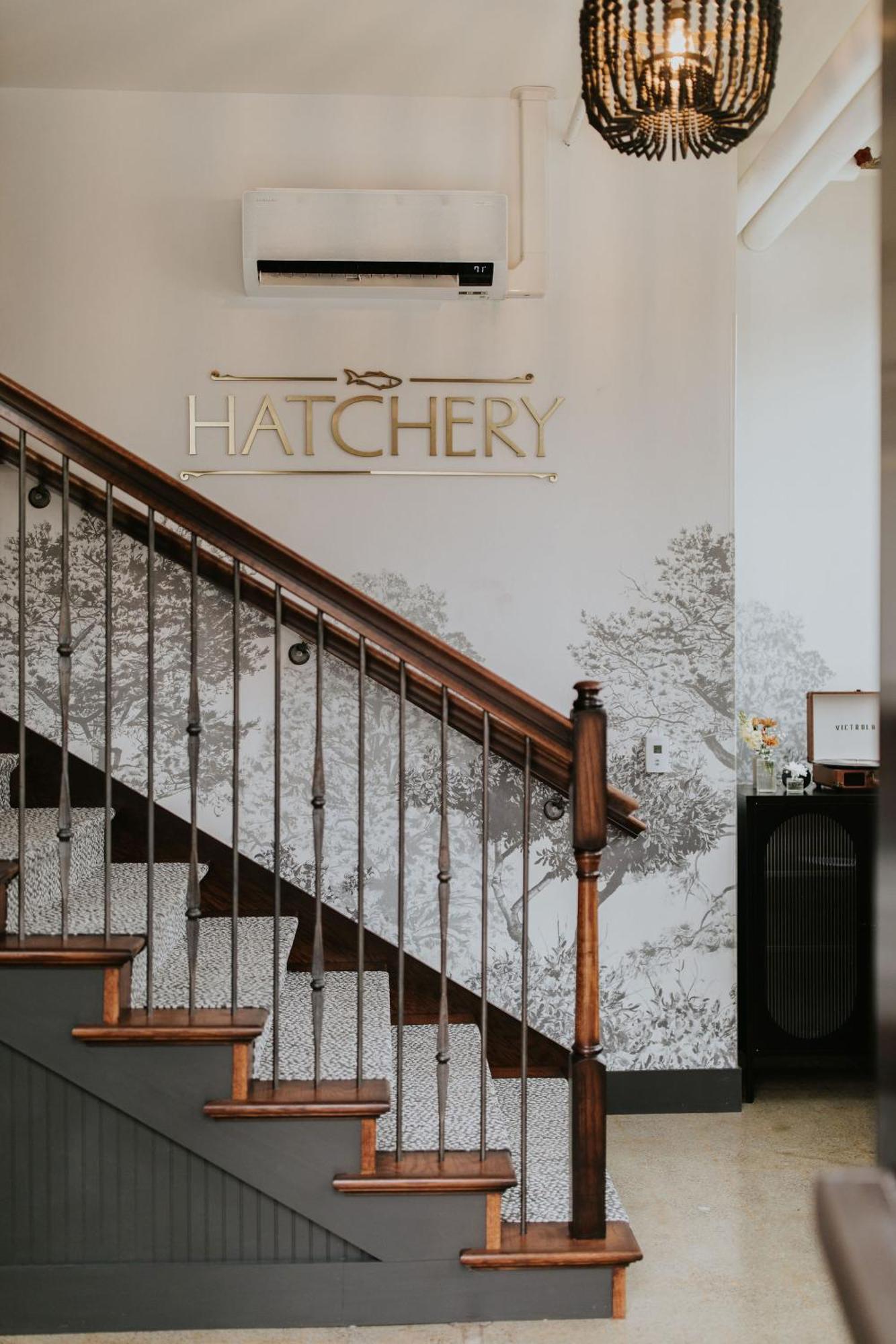 Hatchery Hotel & Event Center Ла Крос Екстериор снимка